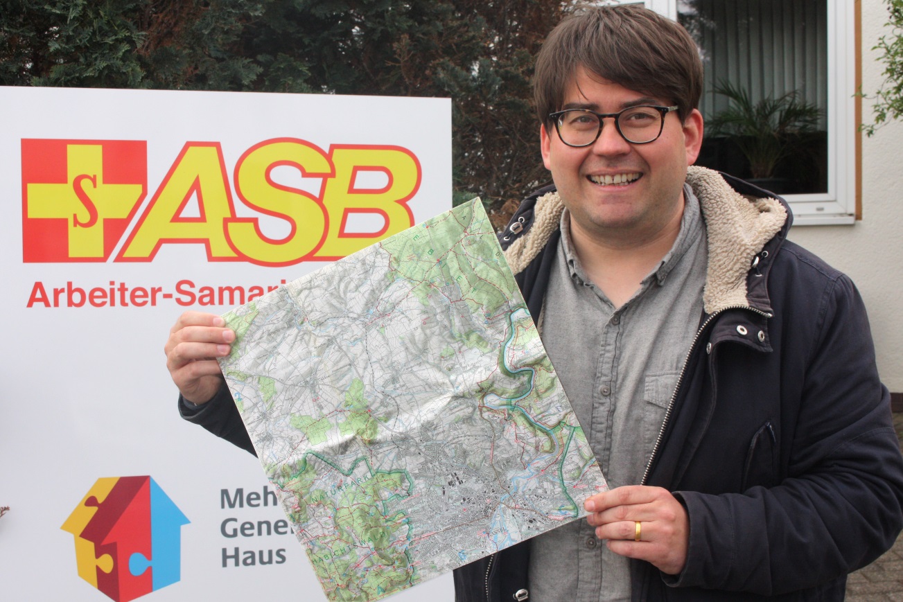 Gemeinsam die Gipfel erstürmen | Mehrgenerationenhaus bietet Wanderungen im Naturpark Habichtswald an