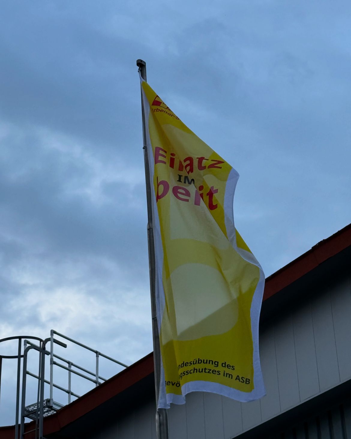 Bundesübung_Fahne.JPG