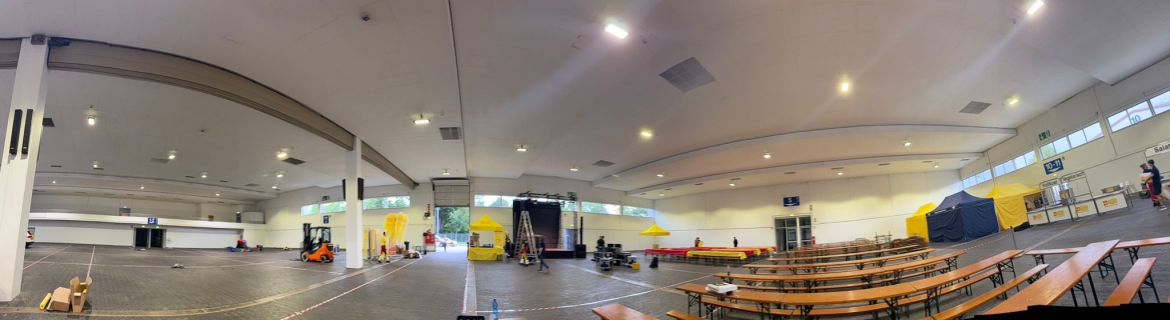 Bundesübung_Halle_Aufbau_360_Grad.JPG